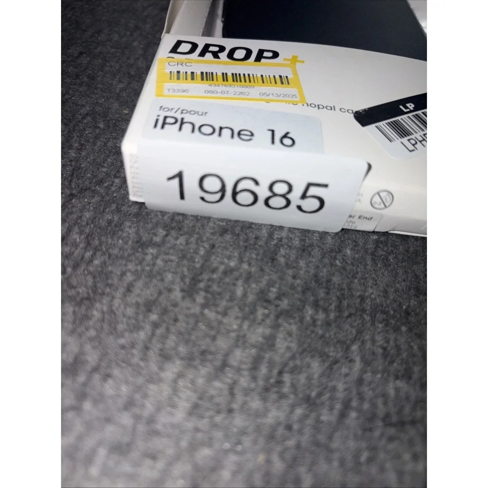 Otterbox Symmetry Series Cactus Leather‎ Material iPhone 16 - Black